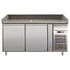 PIZZAKÜHLTISCH AUS EDELSTAHL AISI 304 - FÜR PIZZATEIGBEHÄLTER 60 x 40 cm - UMLUFTKÜHLUNG - Mod. G-PZ2600TN - 2 TÜREN - TEMPERATUR: +2°/+8°C - ABMESSUNGEN IN cm (B x T x H): 151 x 80 x 100 - EG-Norm