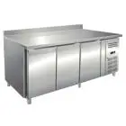 Tiefkühltisch mit Aufkantung - Edelstahl AISI 304 - Umluftkühlung - Mod. ECZ3200BT - Gastronorm 1/1 (53 x 32,5 cm) - 3 Türen - Nutzvolumen: 465 Liter - Temperaturberereich: -10°/-20°C - Produktmaße (B x T x H): 179,5 x 70 x 96 - CE-Kennzeichnung