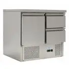 SALADETTE UND KÜHLTISCH AUS EDELSTAHL AISI 201 - Mod. G-S901-2D-FC - STATISCHE KÜHLUNG - GASTRONORM 1/1 (53 x 32,5 cm) - 1 KÜHLTÜR - 2 SCHUBLADEN - TEMPERATUR: +2°/+10°C - Abmessungen in cm. (B x T x H): 90 x 70 x 85 - EG-Norm