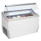 Eistheke - Mod. VETRINA J 7 EXTRA - Fassungsvermögen: 317 Liter - Temperaturbereich: - 15 °C / -20 °C - Produktmaße in cm (B x T x H): 134,1 x 72,3 x 125,3 - CE-Kennzeichnung