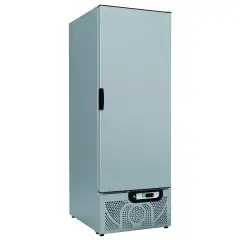 Kühlschrank - GASTRONORM GN 2/1 - Mod. KITCHEN 600 PX - Struktur aus Stahlblech AISI 430 - Fassungsvermögen: 600 Liter - Temperaturbereich: +2°/+10 °C - Produktmaße in cm (B x T x H): 67 x 87,8 x 194,5 - CE-Kennzeichnung