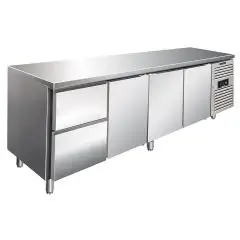 Tiefkühltisch - Edelstahl AISI 304 - Umluftkühlung - Mod CXF4110TN - GASTRONORM 1/1 (53 x 32,5 cm) - 3 GEKÜHLTE TÜREN - 2 GEKÜHLTE SCHUBLADEN - KAPAZITÄT 476 Liter - TEMPERATUR -2°/+8°C - Produktmaße (BxTxH) cm 223 x 70 x 86