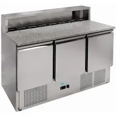 Saladette und pizzakühltisch aus edelstahl AISI 201 - Mod G-PS903-FC - Gastronorm 1/1 (53 x 32,5 cm) - Statische kühlung - 3 kühltüren - Temperatur: +2°/+8°C - Produktmaße (BxTxH) cm 136,5 x 70 x 102