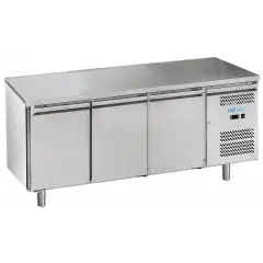 Kühltisch aus edelstahl AISI 201 - Mod M-GN3100TN-FC - Gastronorm 1/1 (cm 53 x 32,5) - Belüftet - 3 Türen - Bruttokapazität Lt 417 - Temperatur +2°/+8°C - Produktmaße (BxTxH) cm 179,5 x 70 x 85