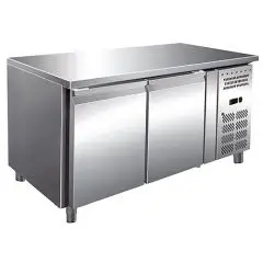 Kühltisch - Edelstahl AISI 304 - für Konditoreien - Umluftkühlung - Mod. RVZ2100TN - 2 Türen - Nutzvolumen: 428 Liter - Temperaturberereich: -2°/+8°C - Produktmaße (B x T x H): 151 x 80 x 86 - CE-Kennzeichnung