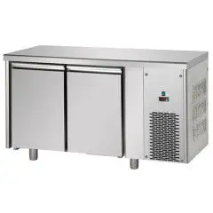 KÜHLTISCH AUS EDELSTAHL AISI 304 - UMLUFTKÜHLUNG - Mod. UG02MBT - GASTRONORM 1/1 -  2 TÜREN - TEMPERATUR -18°/-22°C - Abmessungen in cm (B x T x H): 142 x 71,5 x 85/92 -CE-Kennzeichnung