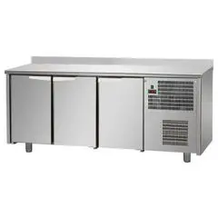 KÜHLTISCH MIT AUFKANTUNG AUS EDELSTAHL AISI 304 - Mod. UG03M60AL - UMLUFTKÜHLUNG - 3 TÜREN - TEMPERATUR 0°/+10°C - Abmessungen in cm (B x T x H): 191 x 60 x 95/102 -CE-Kennzeichnung