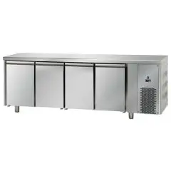 KÜHLTISCH AUS EDELSTAHL AISI 304 - UMLUFTKÜHLUNG - Mod. UG04MBT - GASTRONORM 1/1 - 4 TÜREN - TEMPERATUR -18°/-22°C - Abmessungen in cm (B x T x H): 232 x 71,5 x 85/92 -CE-Kennzeichnung