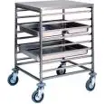 REGALWAGEN FÜR BACKBLECHE - MOD. CA1477 - Struktur aus Edelstahl - Einschübe aus Edelstahl - Aufnahme bis zu 8 Backformen GN 2/1 (65x53 cm) oder 16 Backformen GN 1/1 (53x32,5 cm) - Abmessungen in cm (B x T x H): 65 x 76 x 94