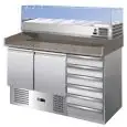 PIZZAKÜHLTISCH AUS EDELSTAHL AISI 201 - GASTRONORM 1/1(cm 53 x 32,5) - STATISCHE KÜHLUNG - Mod. G-S903PZCAS/14033V FC - MIT KÜHLAUFSATZ - 2 KÜHLTÜREN + 6 NEUTRALE SCHUBLADEN - TEMPERATUR: +2°/+8°C - Abmessungen in cm (B x T x H): 142 x 70 x 145,5 - EG-NOR