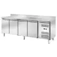 KÜHLTISCH AUS EDELSTAHL MIT AUFKANTUNG - UMLUFTKÜHLUNG - Mod. AK4204TN - GASTRONORM 1/1 (cm 53 x 32,5) - 4 TÜREN - TÜRSCHLOSS - NUTZVOLUMENLt 553 - TEMPERATUR -2°/+8°C - Abmessungen in cm (B x T x H): 223 x 70 x 95 - EG-NORM