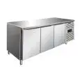 Tiefkühltisch - Edelstahl AISI 304 - Umluftkühlung - Mod CXF3100BT - Gastronorm 1/1 (53 x 32,5 cm) - 3 Türen - Nutzvolumen: 358 Liter - Temperaturberereich: -18°/-22°C - Produktmaße (B x T x H): 179,5 x 70 x 86