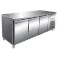 KÜHLTISCH AUS EDELSTAHL AISI 304 - UMLUFTKÜHLUNG - Mod. G-GN3100BT - GASTRONORM 1/1 (53 x 32,5 cm) - 3 TÜREN - Bruttokapazität: 417 Liter - TEMPERATUR: -18º/-22ºC - Abmessungen in cm. (B x T x H): 179,5 x 70 x 86 - EG-Norm
